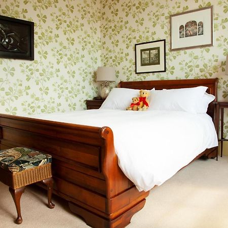 St Katharine'S House Bed and Breakfast Milford Haven Eksteriør billede